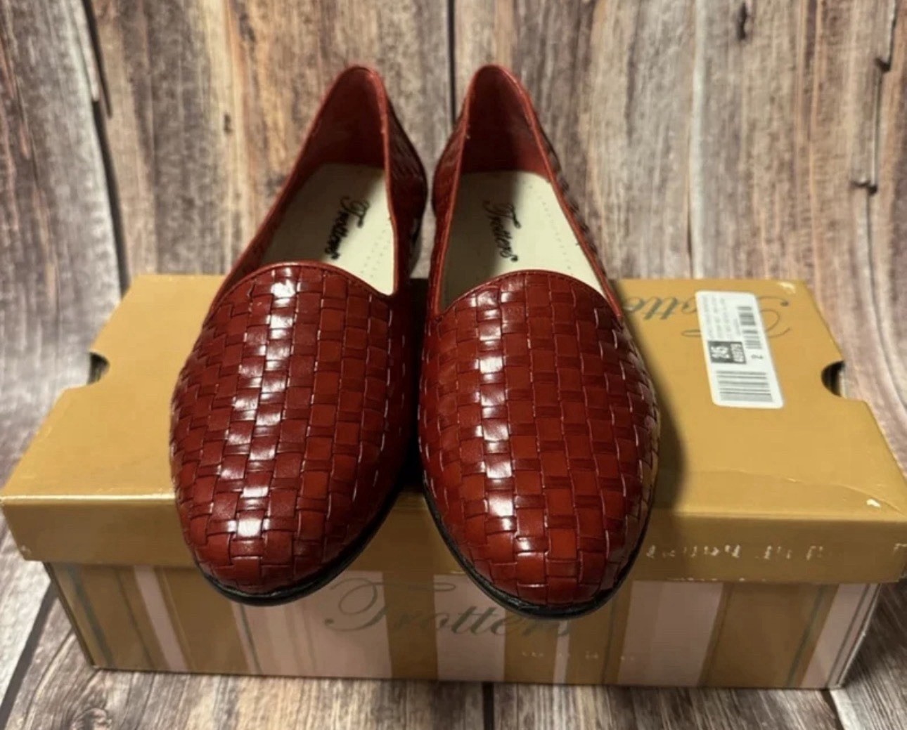 Preowned Trotters Red Woven Slip On Shoes Size 6.5W Item #PHK6949