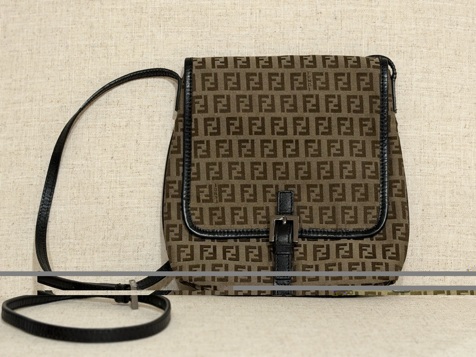Authentic Vitnage Fendi Zucca FF Canvas Crossbody Shoulder Bag Brown Black Italy