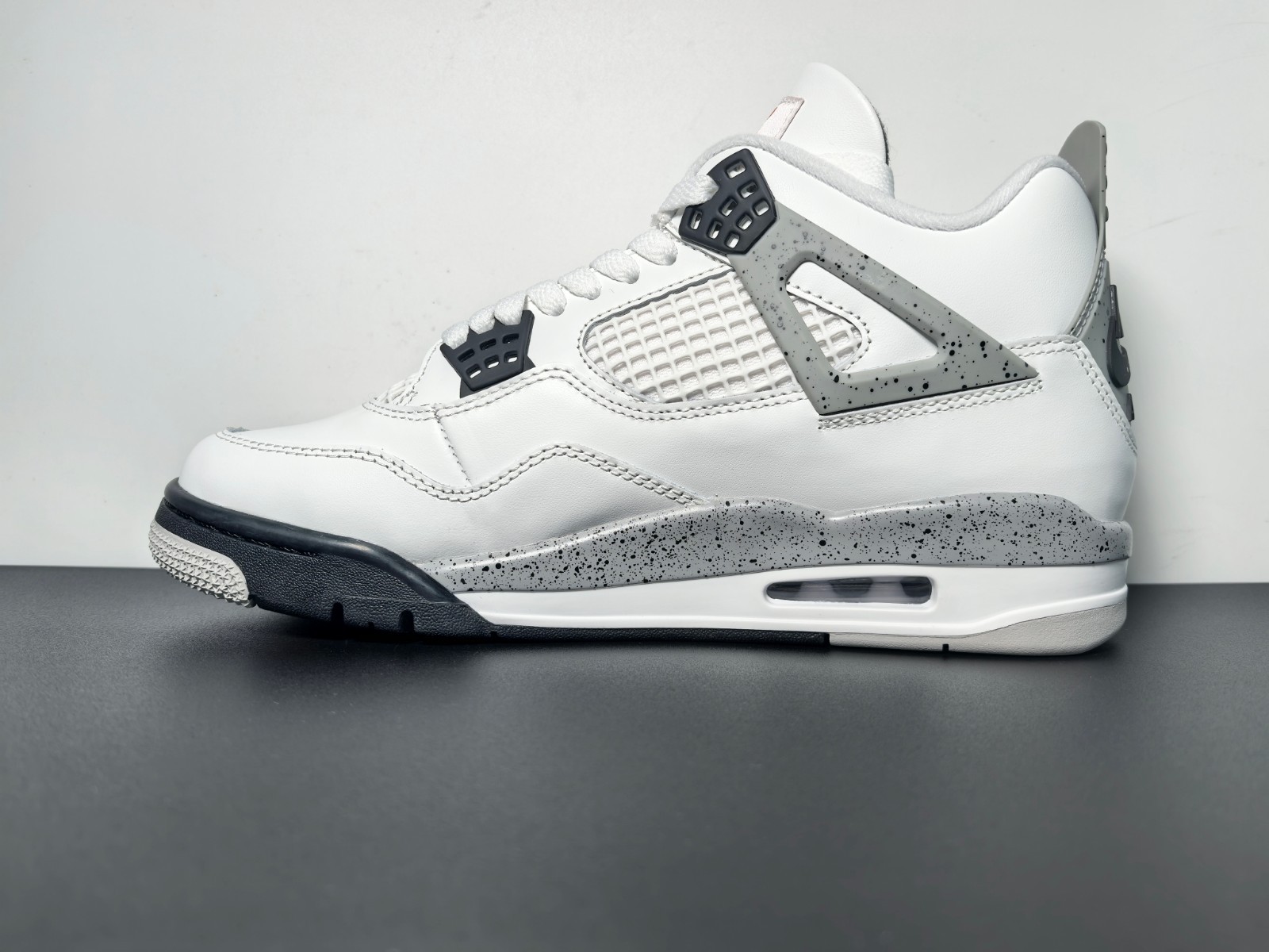 Jordan 4 “White Cement” Men’s Retro Basketball Shoes Mid Top