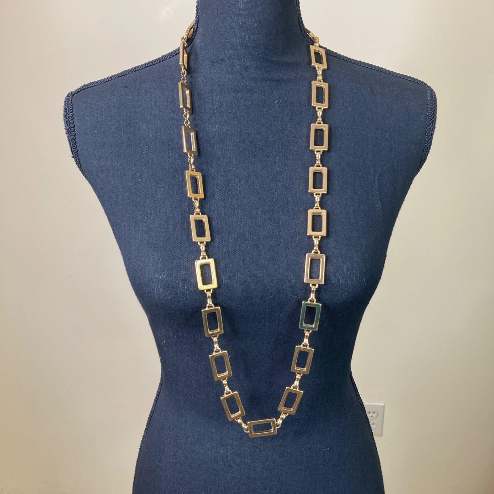 Lauren Ralph Lauren Gold Tone Herringbone Link Belt Preppy 19 in