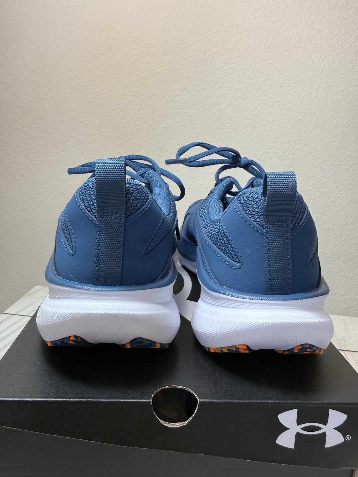 Under Armour Charged+ Assert 11 Men’s Running Shoes Size 10.5 Father Day Gift