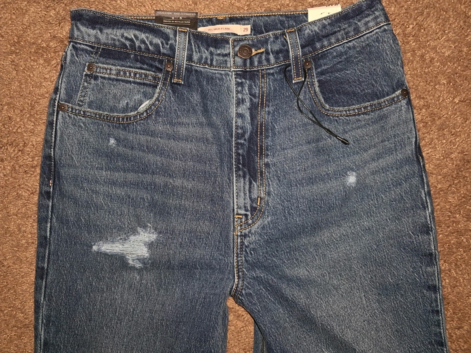 NWT Women’s 28 X 30 Levi’s 70’s High Rise Flare Jeans Med. Wash Denim Big E Tag