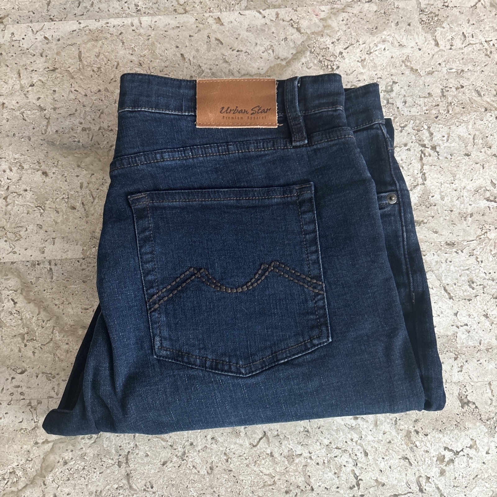 Urban Star Relaxed Fit Straight Leg Stretch color Blue size 36×32 NWT