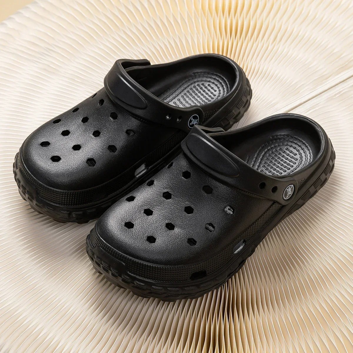 Crocs Classic Clog Black Unisex Men Women Shoes Slip On Water Friendly Sandals