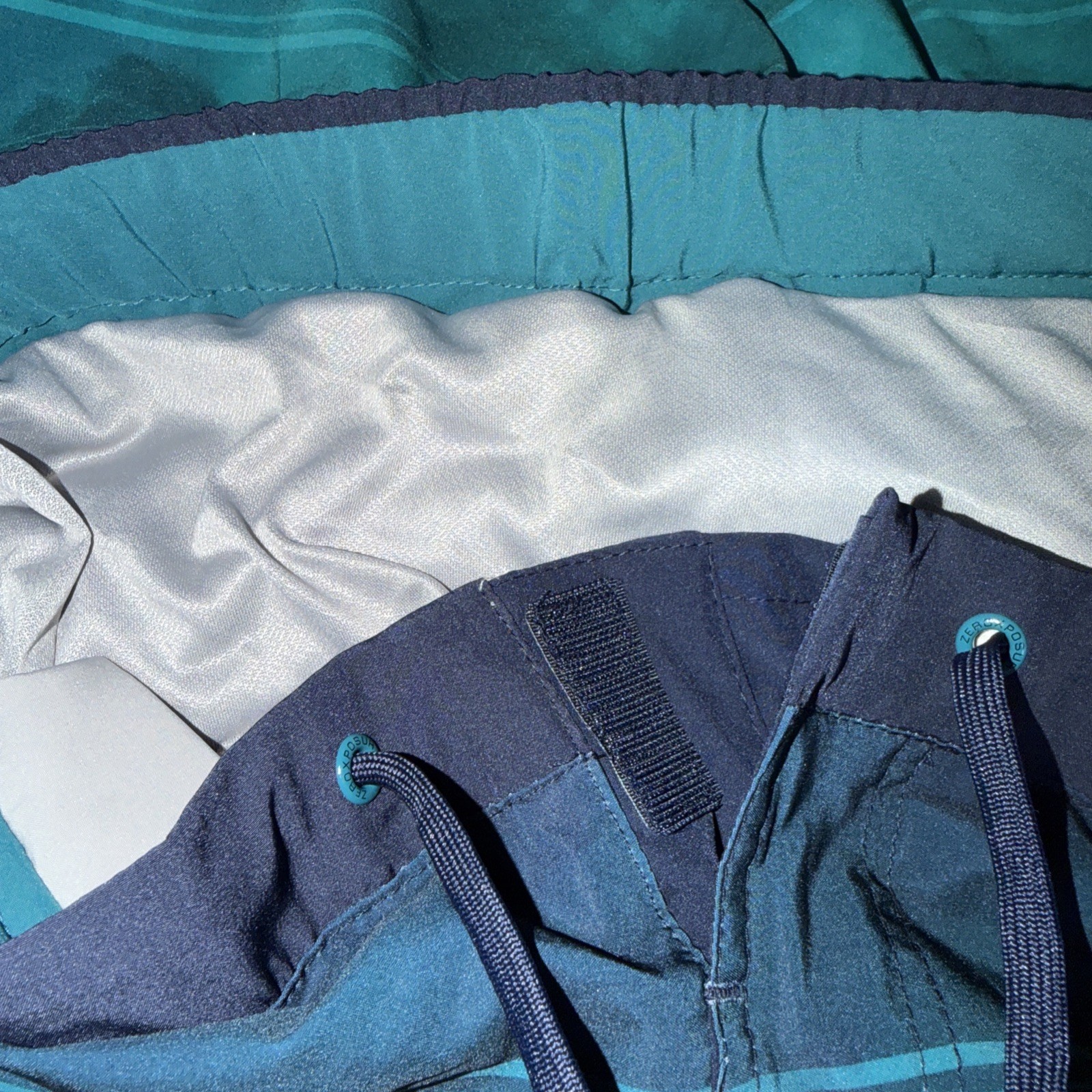 men swim trunks M NWT