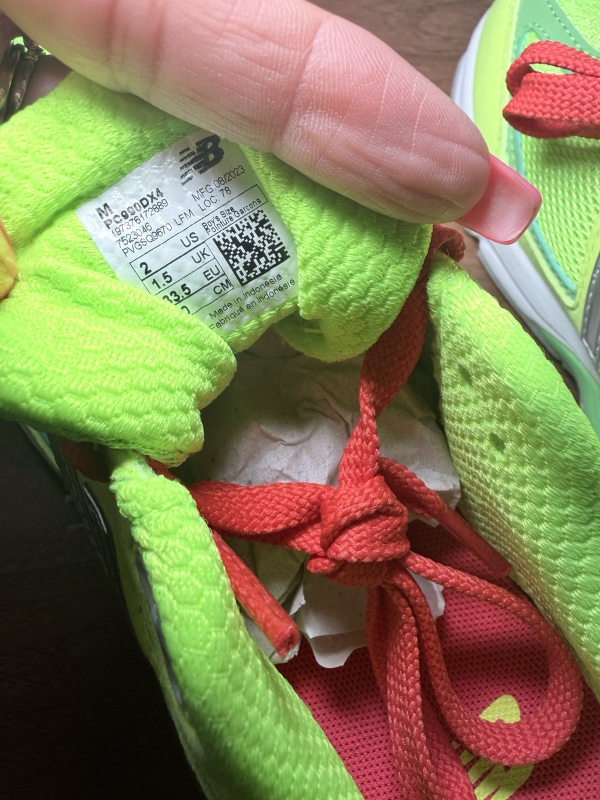 New Balance “Festive” Grinch Green lime Green Festive Red Boy Girl Sz 2 pc990dx4