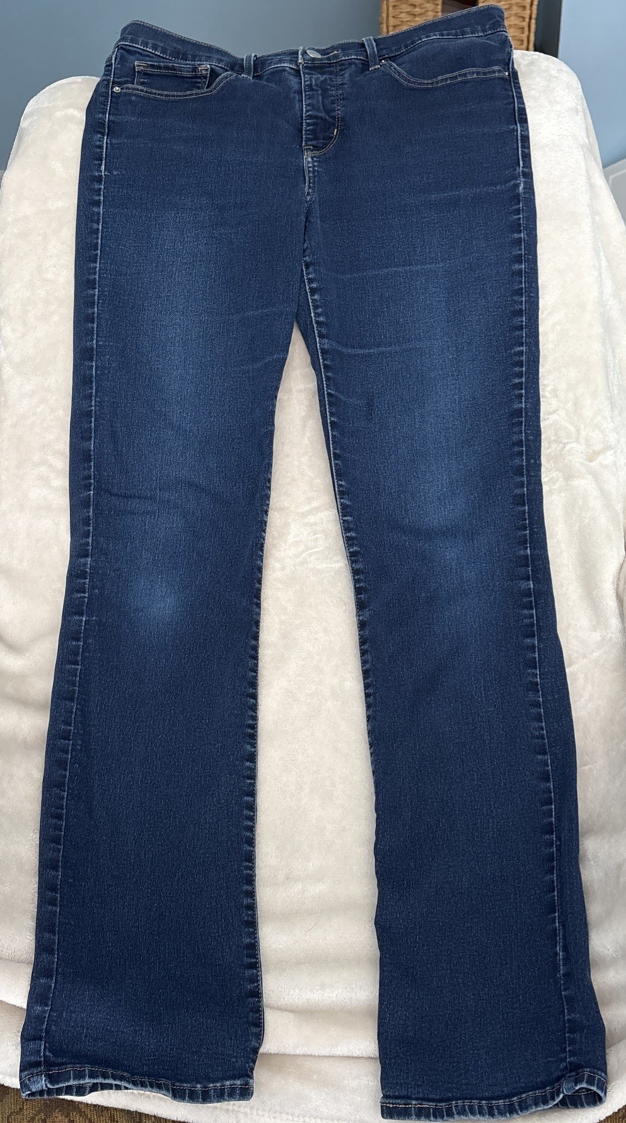 Women’s Levi’s 314 Shaping Straight Size 31