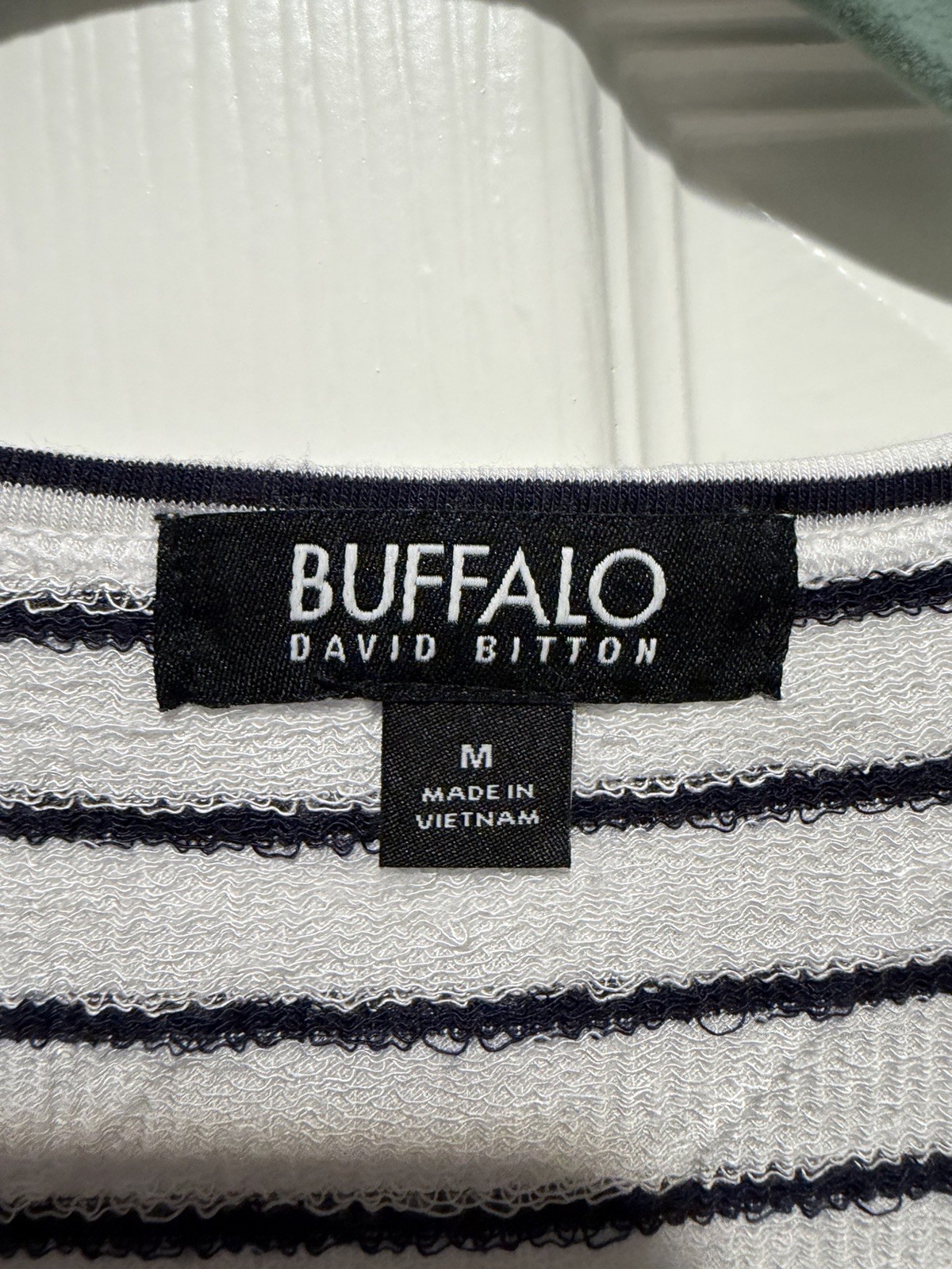 Buffalo David Bitton Women’s White/Navy Striped Scoop Neck Rolled Sleeve Tee M