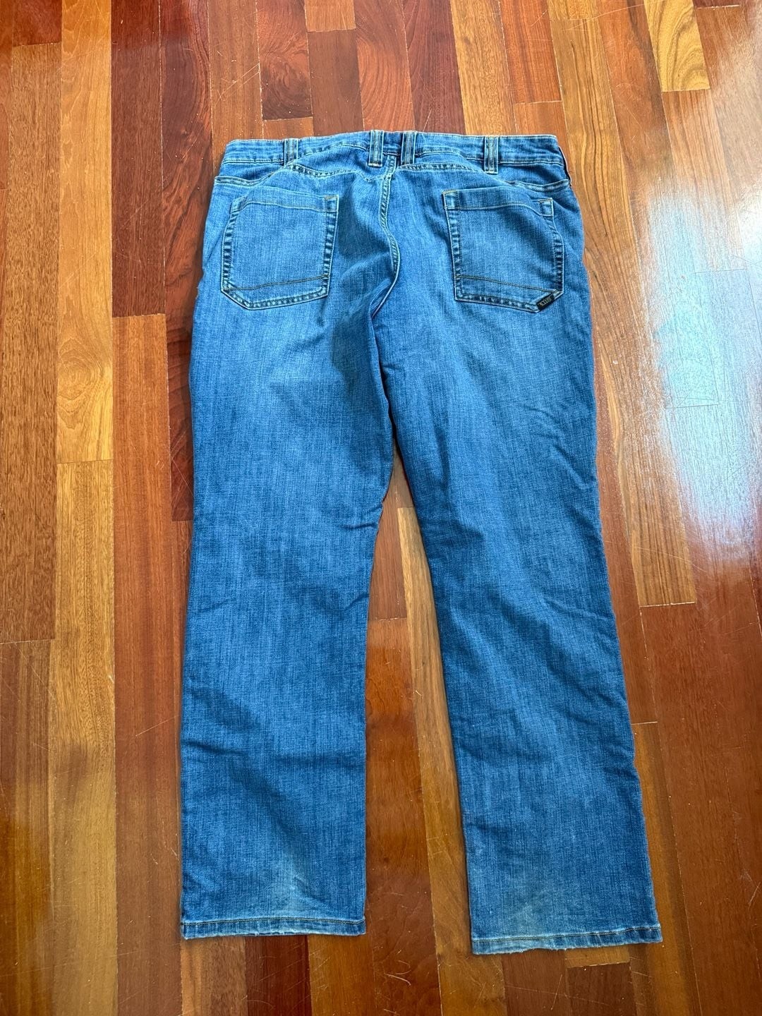 5.11 Tactical Defender-Flex Straight Fit Jeans Size 40×32