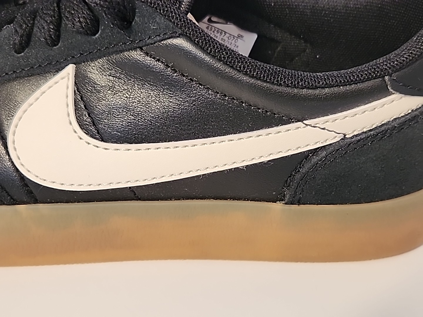 Nike Killshot 2 Black Leather White Swoosh Gum Sole Men 6.5 Women 8 NEW NO BOX