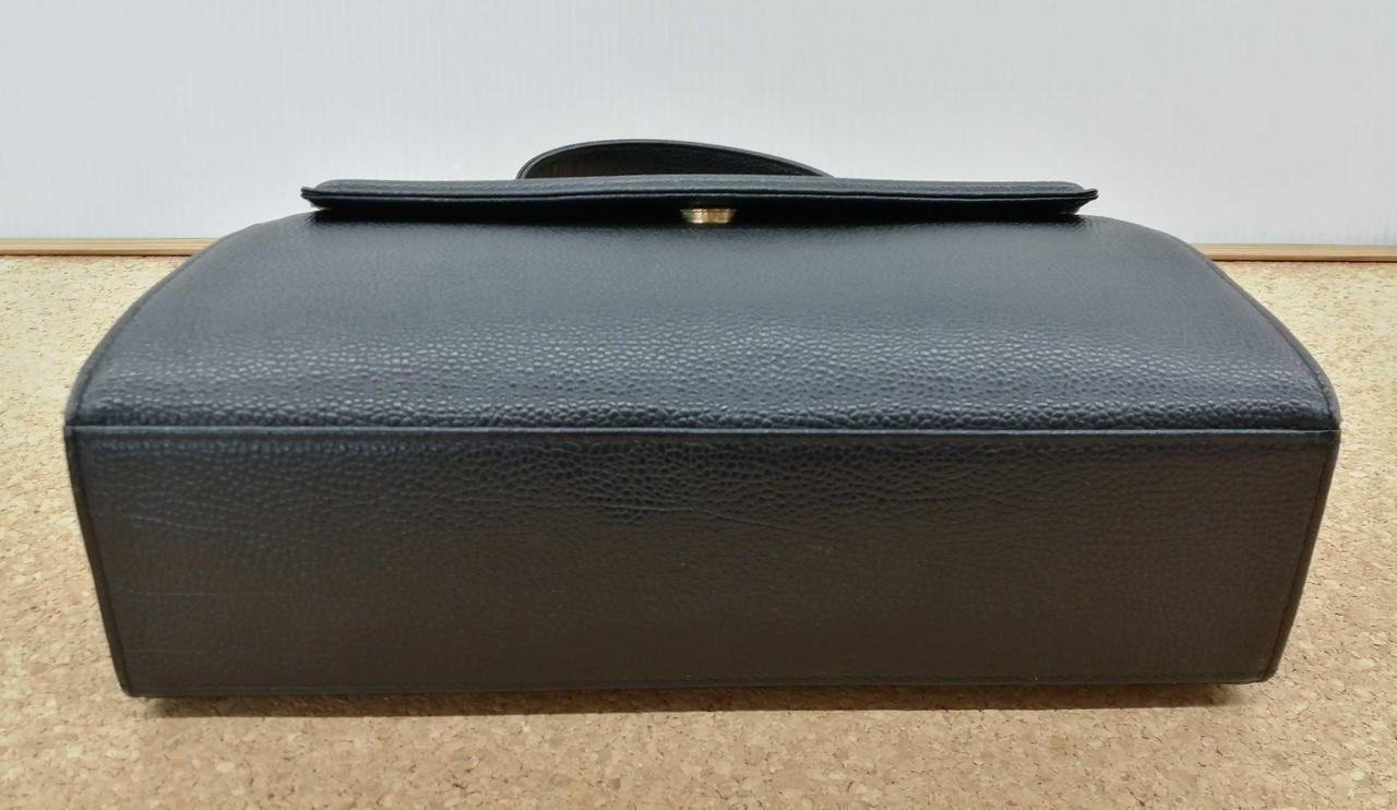 Yves Saint Laurent Handbag 10.6 inch Black