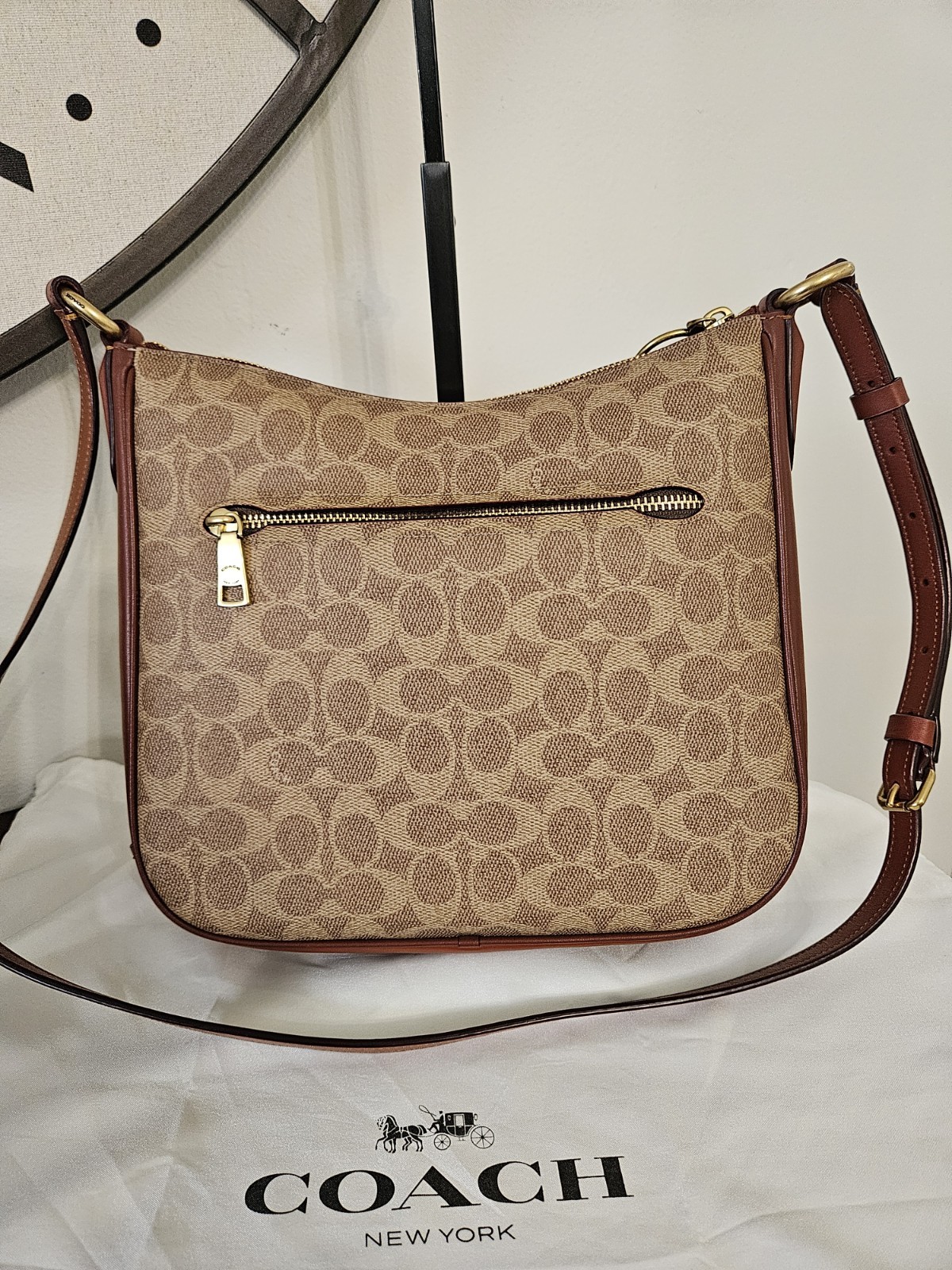 Coach Chaise Signature Logo Brown
