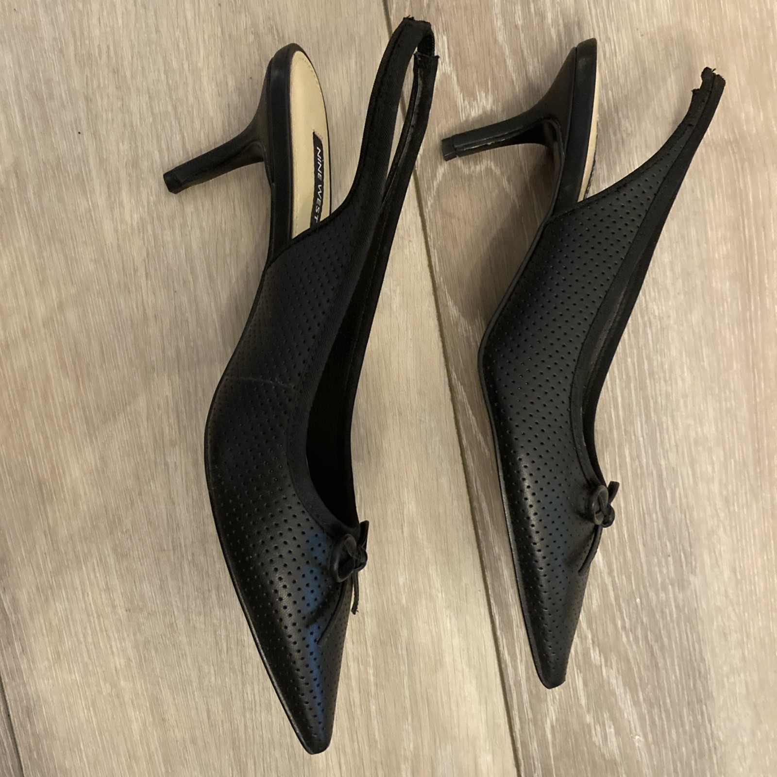 Nine West Womens Aperf Slingback Heel Black Perforated SlipOn 10M Macy’s Box