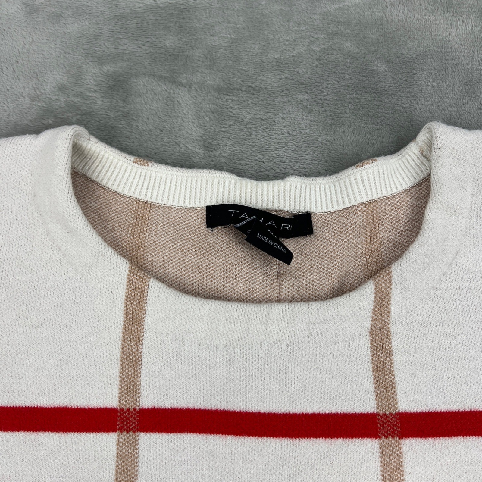 Tahari Women White Windowpane Plaid Button Back Knit Sweater Red Tan Small