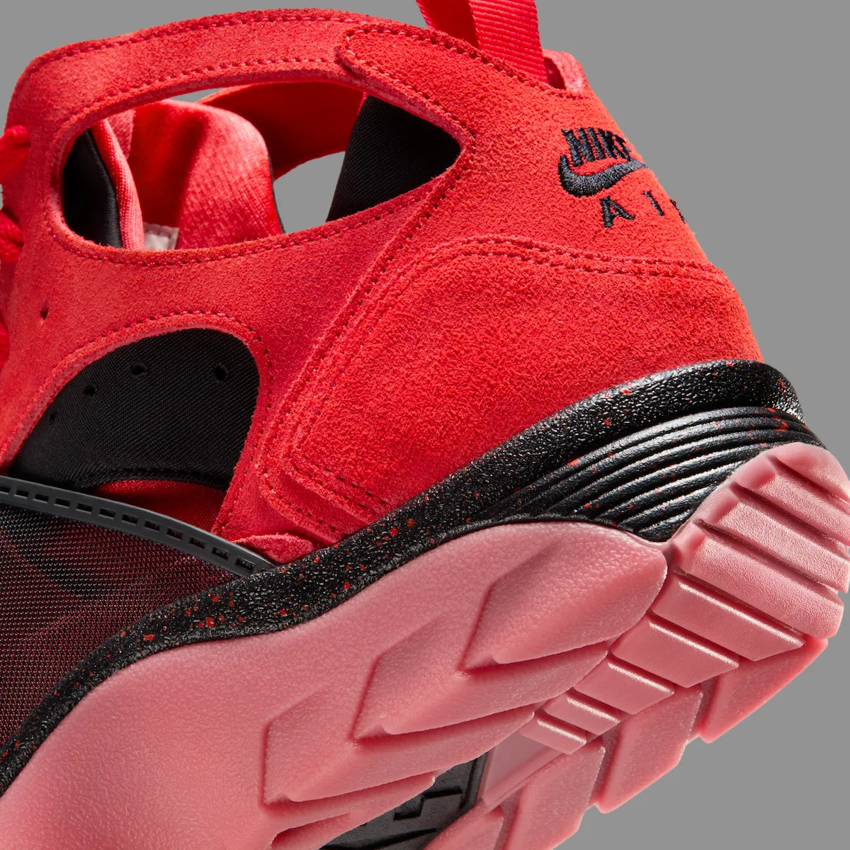 Nike Air Trainer Huarache Challenge Red Black IQ0615-600 sz 10 Men’s