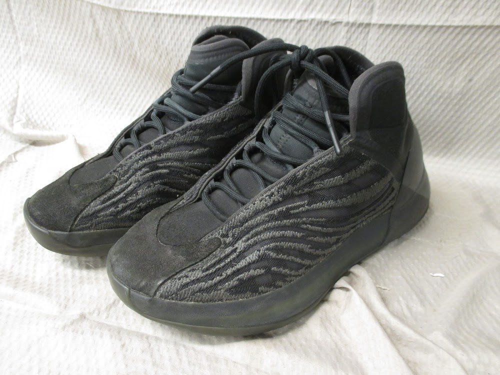 adidas Yeezy QNTM Men’s Onyx Sneakers Men’s Size 8.5 GX1317