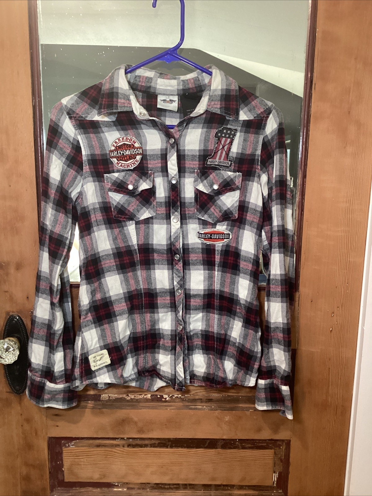 Harley Davidson Woman’s Button Down Shirt Long Sleeve Red & Black Plaid Size S