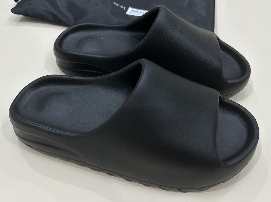Yeezy Slides Black YS-01 Men’s Size 8