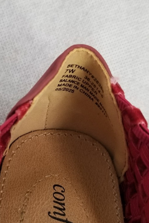 Comfortview Size 7 Wide 7W Bethany Stretch Woven Slip On Shoe Crimson Red Flats