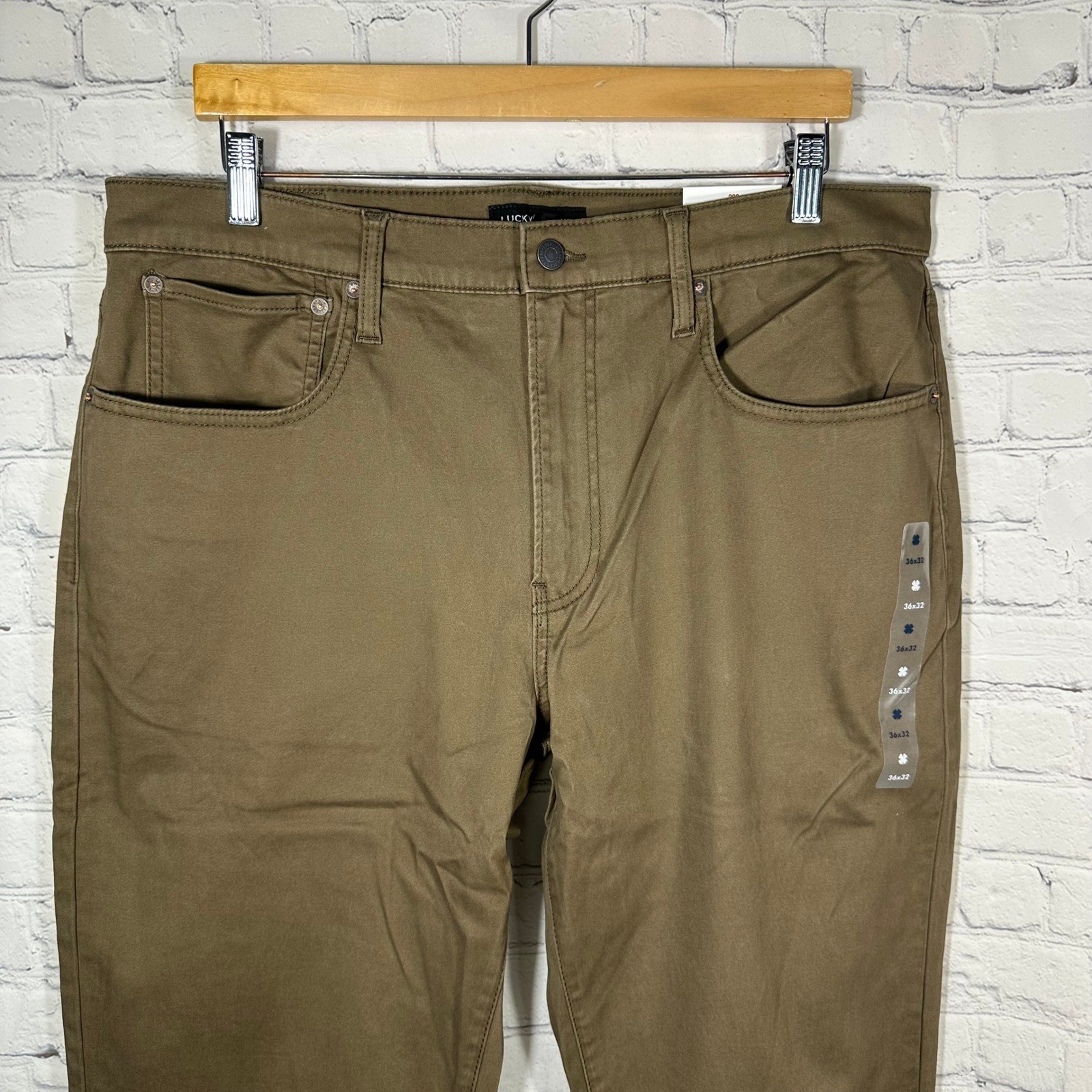 NEW Lucky Brand 223 Straight Leg Pants Mens 36×32 Olive Brown Chino