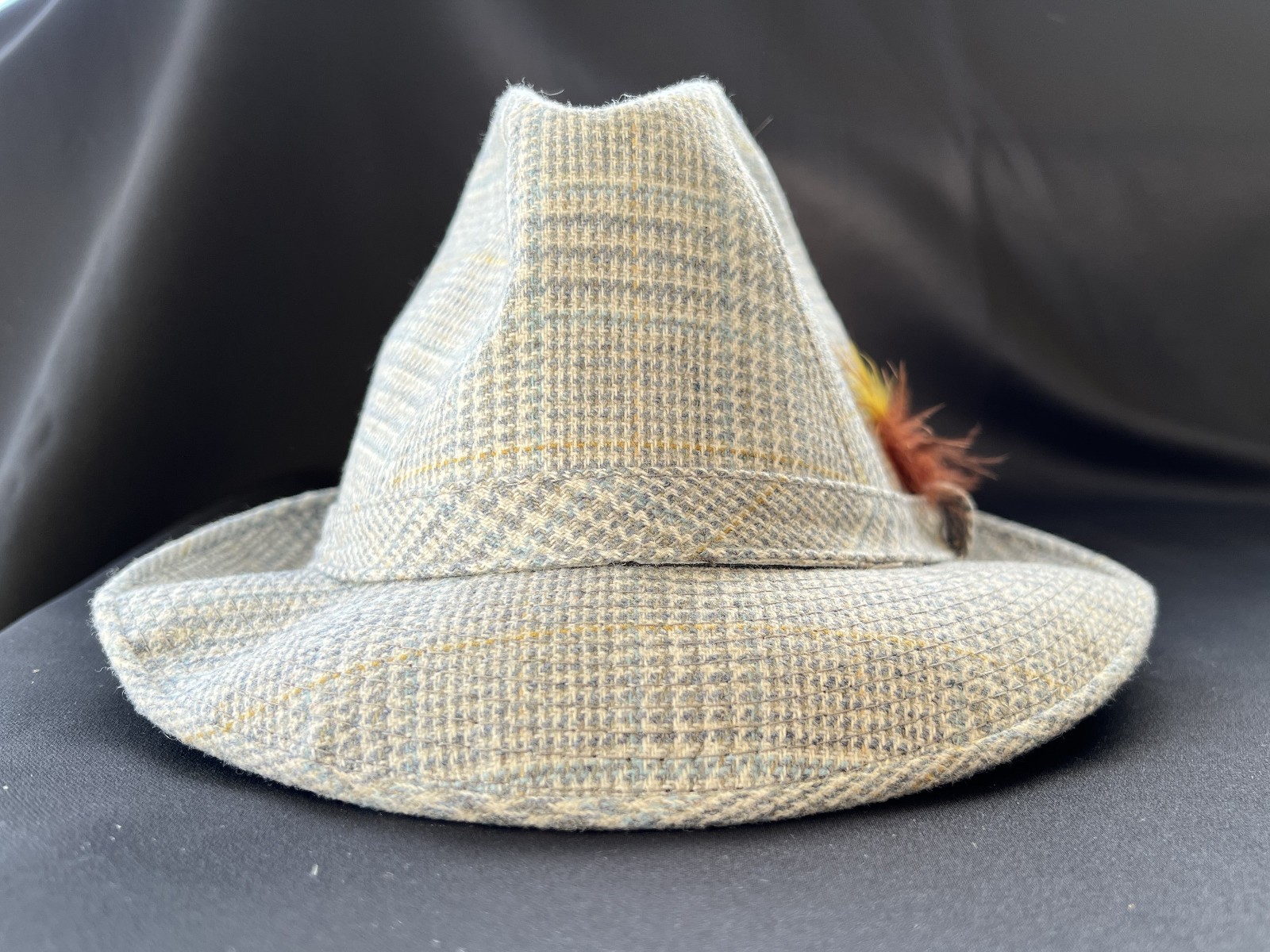 Vintage Fedora Men’s Medium Artel Wool Ivory Gray Blue Plaid Hat w/ Feathers
