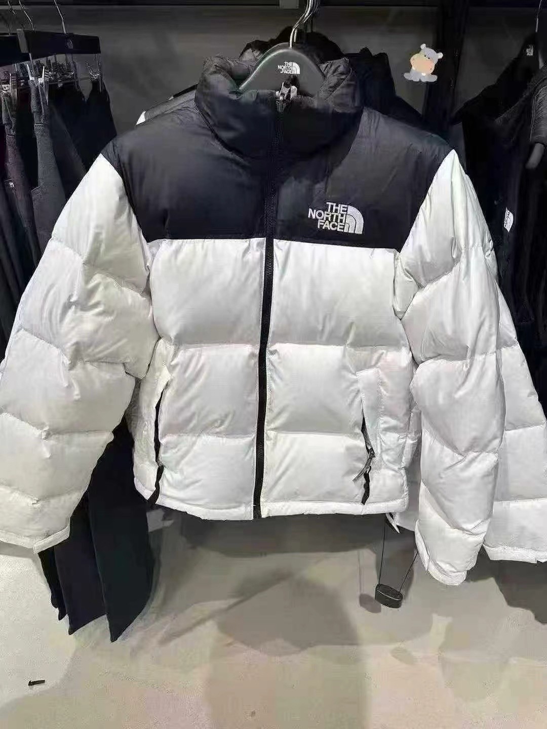 The North Face Mens 1996 Retro nuptse jacket 700 down/TNF white &black/M/$330