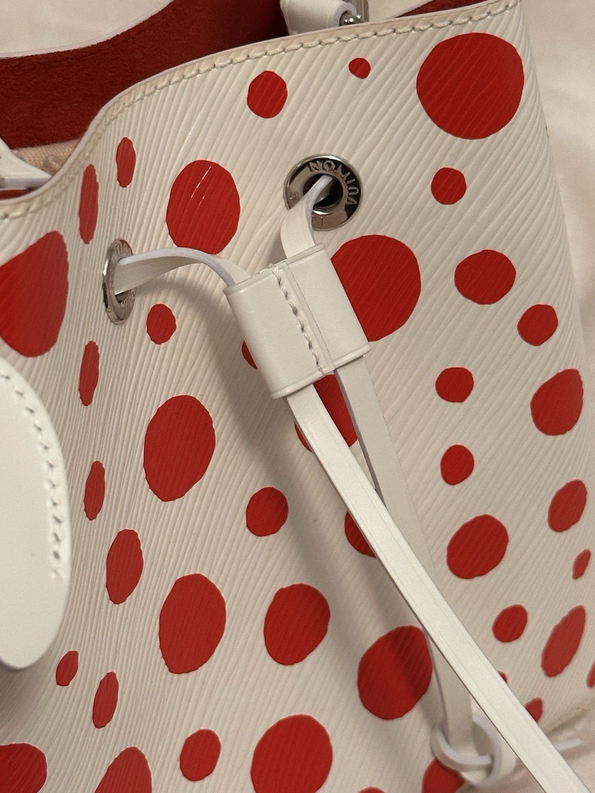 Louis Vuitton Yayoi Kusama NéoNoé BB Bucket Bag White/Red Polka Dot Strap