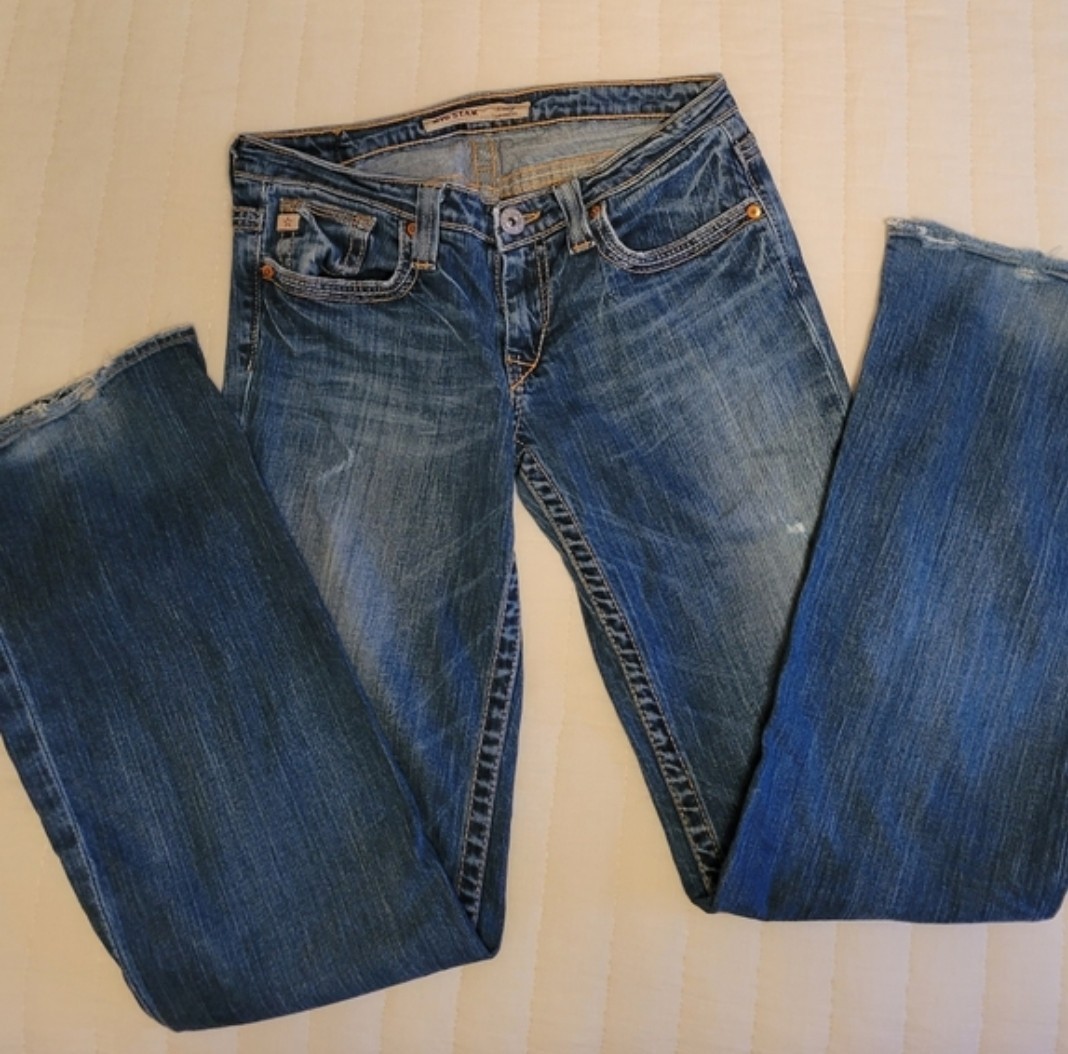 BIG STAR Women’s Blue Medium Wash Slim Straight Low Rise 5-Pocket Jeans