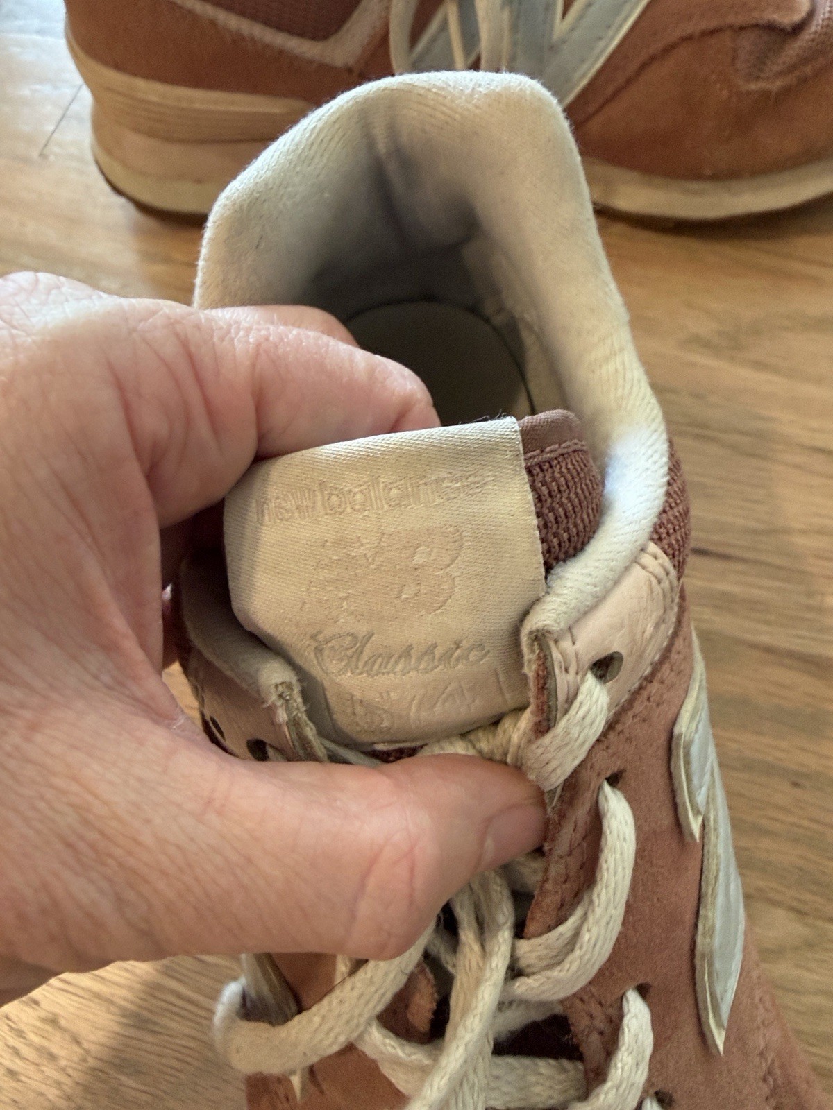 New Balance 574 Classic Suede Low Top Lace-Up Sneakers Brown/White WL574FLD