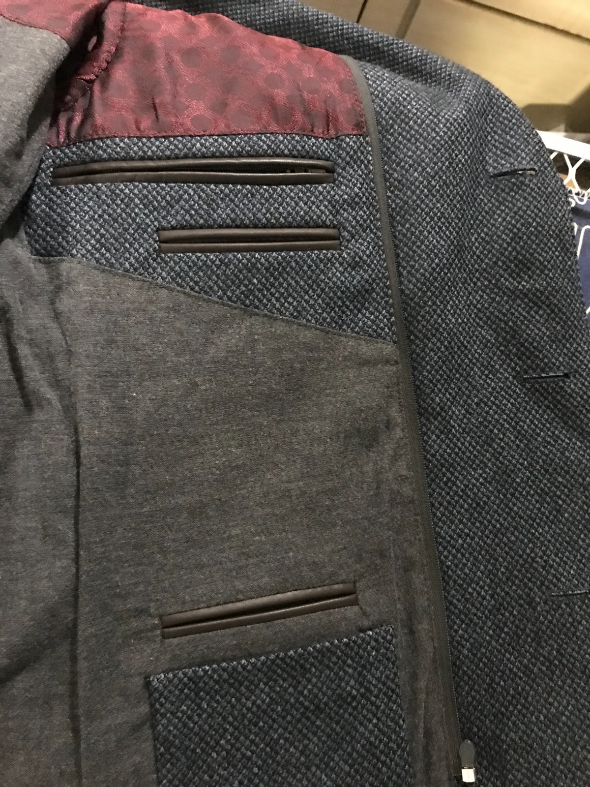 CORNELIANI WOOL-CASHMERE SIZE 40R GRAY 3 BUTTON SPORTCOAT