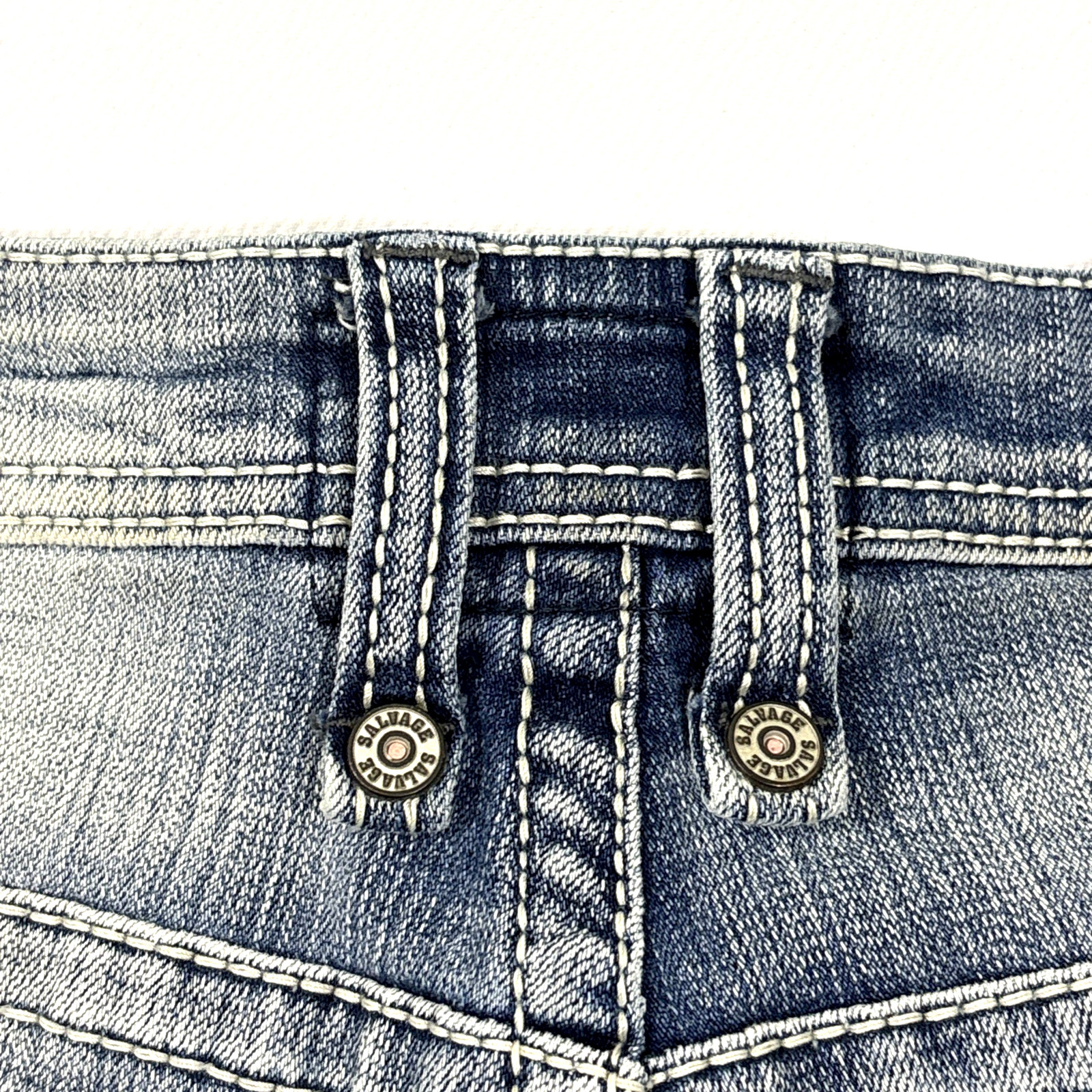 Salvage Buckle Mayhem Jeans Mens 33R Straight Fit Light Wash Whiskered Denim EUC