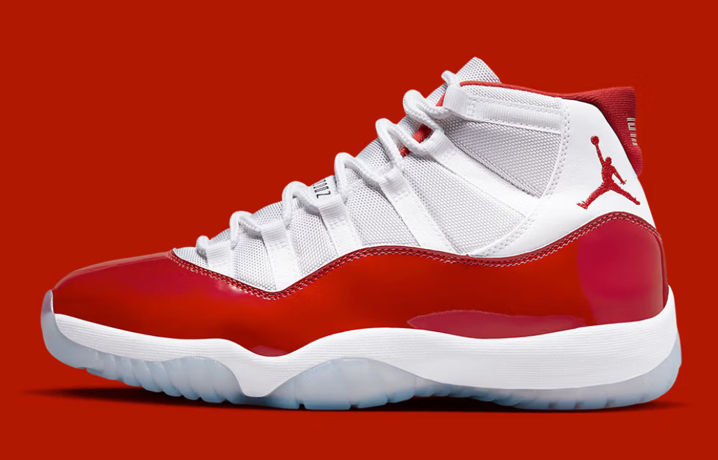 Air Jordan 11 Retro Cherry 2022 White Varsity Red CT8012-116 Men’s 8.5 NEW