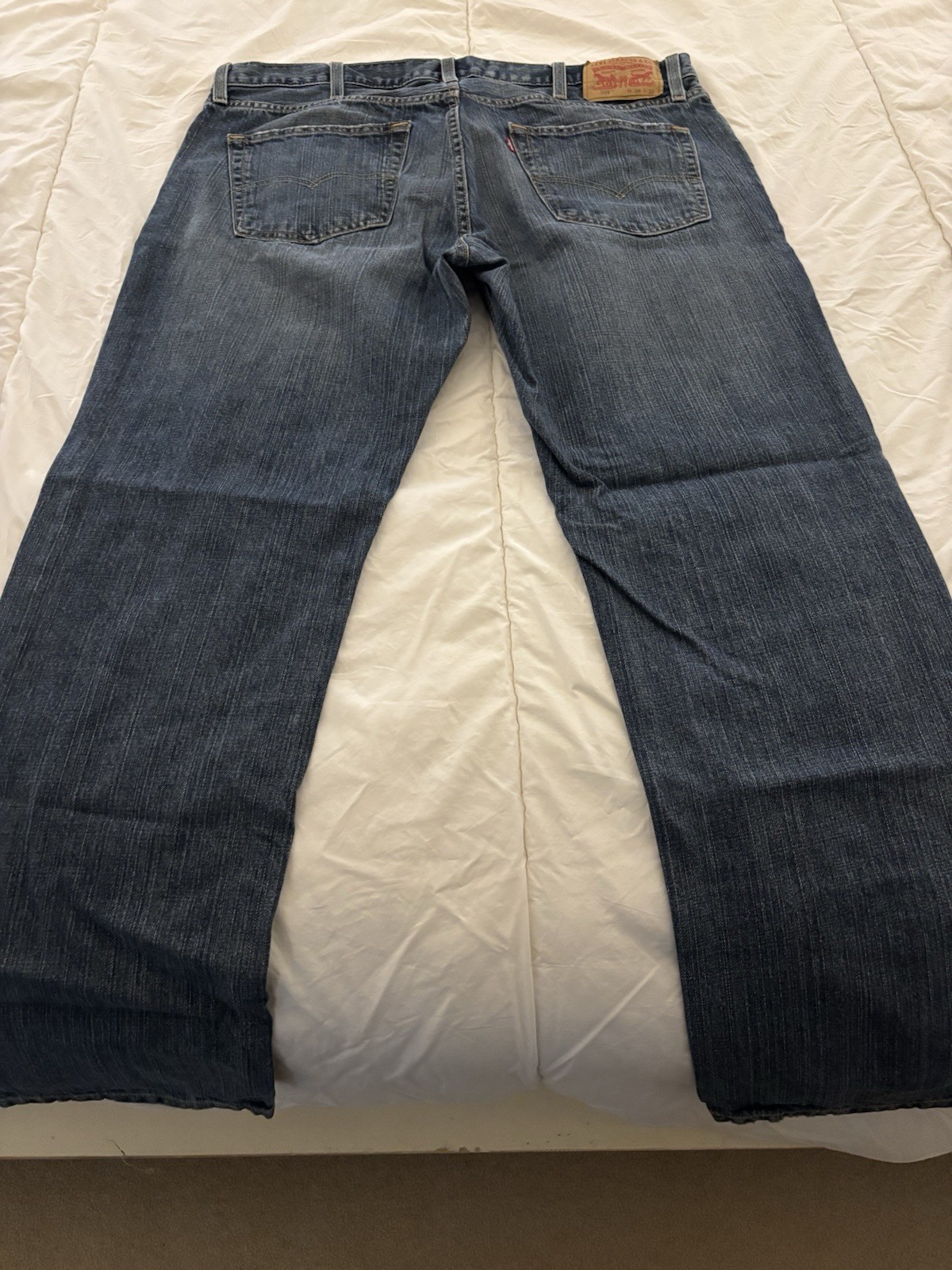 Levi’s Relaxed Straight Jeans Blue Denim Medium Wash Classic 505 Series Men’s