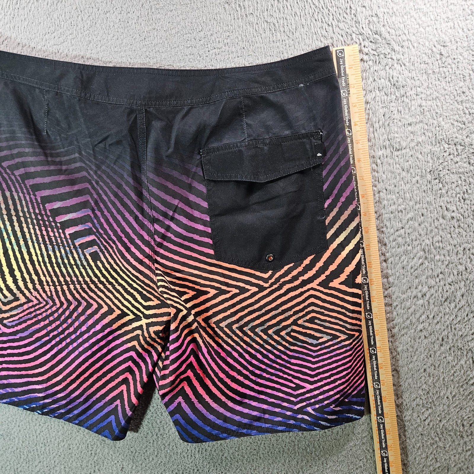 NWT Quiksilver Board Shorts Swim Trunks Men 40 No Liner 20″ Colorful Pattern