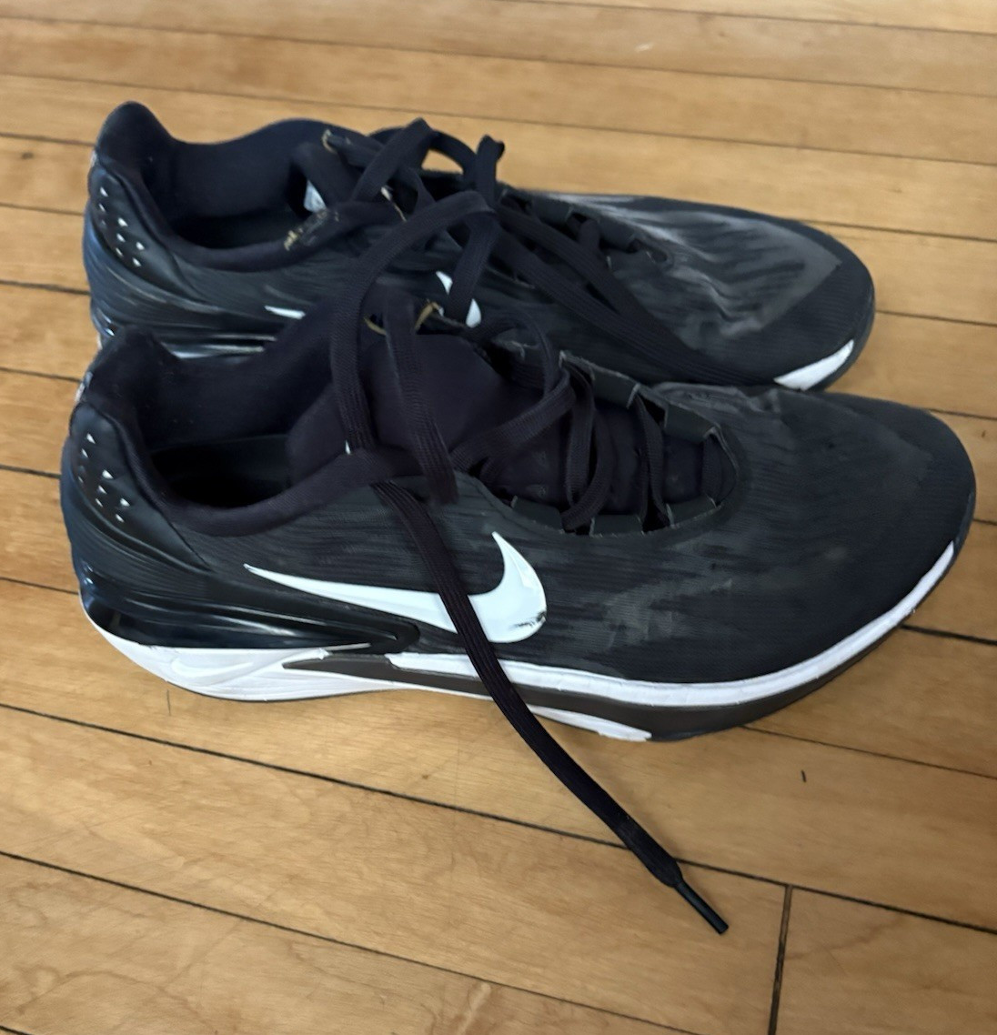 Nike gt cut 2 black and white barley used