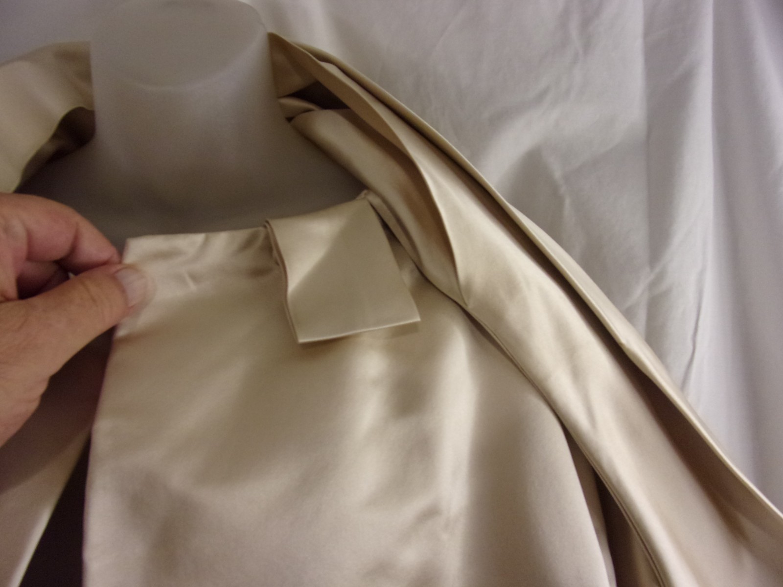 Vintage Swing Style Opera Coat Champagne Silk Shawl Scarf Collar STUNNING M/L