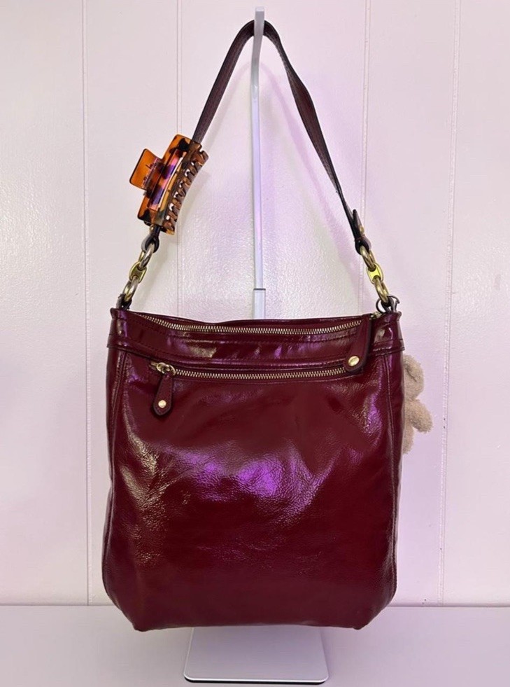 Coach Burgundy Patent Shoulder Bag Zip Gold Hardware Charm Detachable Strap 🍒