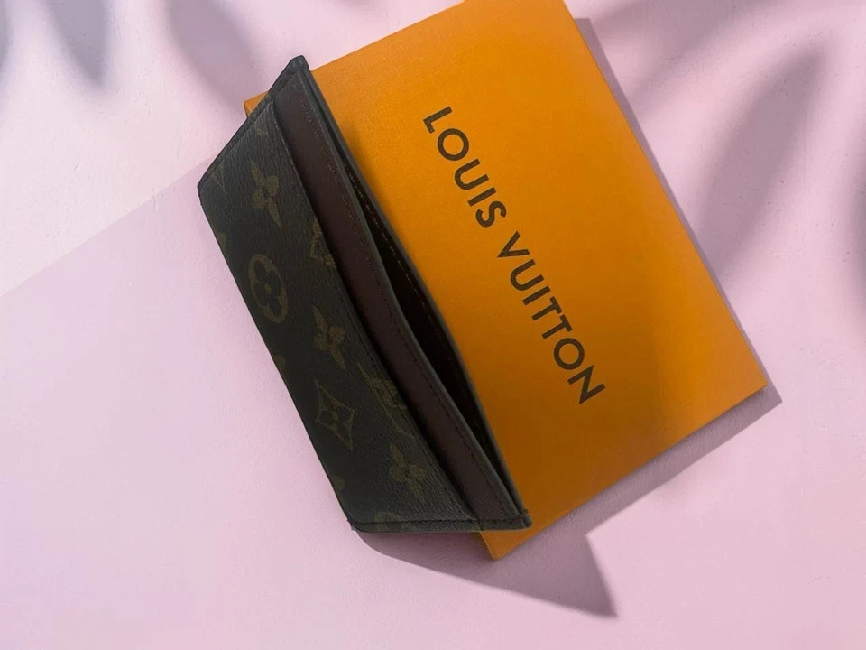 Louis Vuitton Brown card holder Monogram Two Tone USED,.