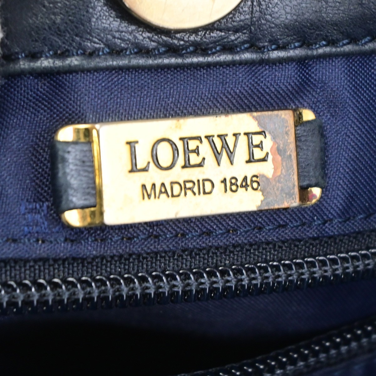 LOEWE Logo Drawstring Anagram Shoulder Bag Leather Navy Blue GHW Spain 83KD267