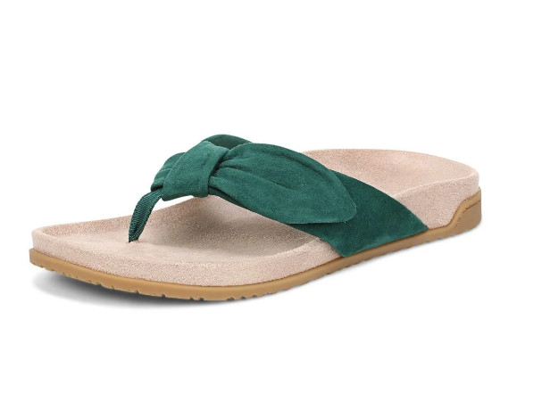 Vionic Women’s Eva Toe Post Sandal, Posy Green Suede