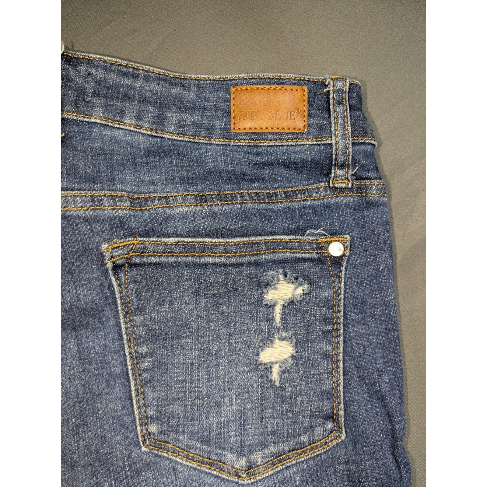 Judy Blue Skinny Fit Distressed Jeans Medium Wash Denim Womens 5/27 JB8864