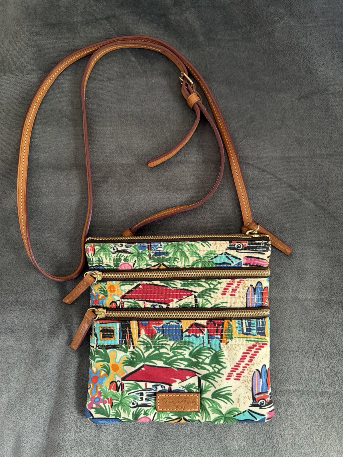 Dooney & Bourke Tropical Island Triple Zip Crossbody Bag Sandbar Pattern NWOT