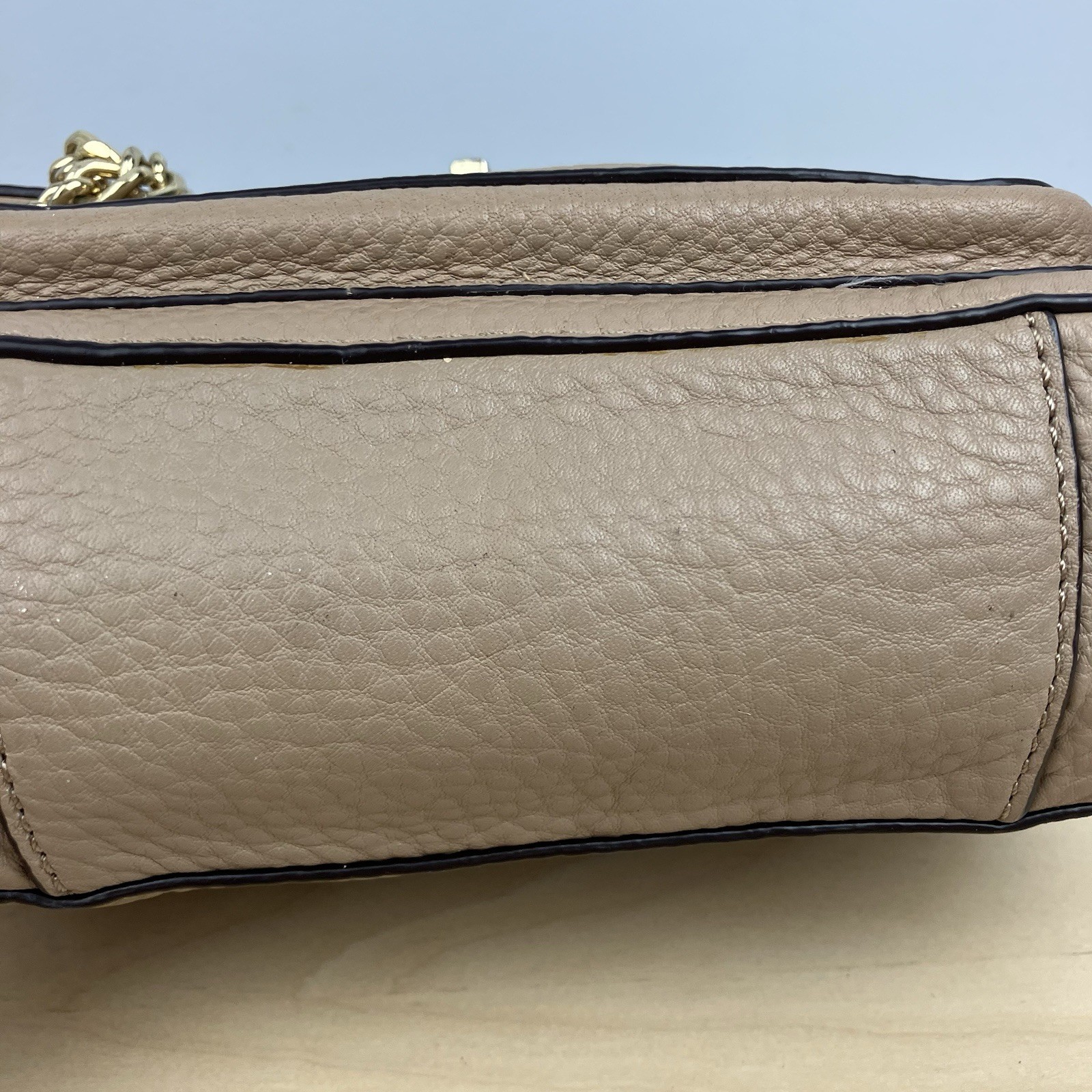 Michael Kors Sloan Tan Pebbled Crossbody Bag Small Turn Lock Chain Strap Gold
