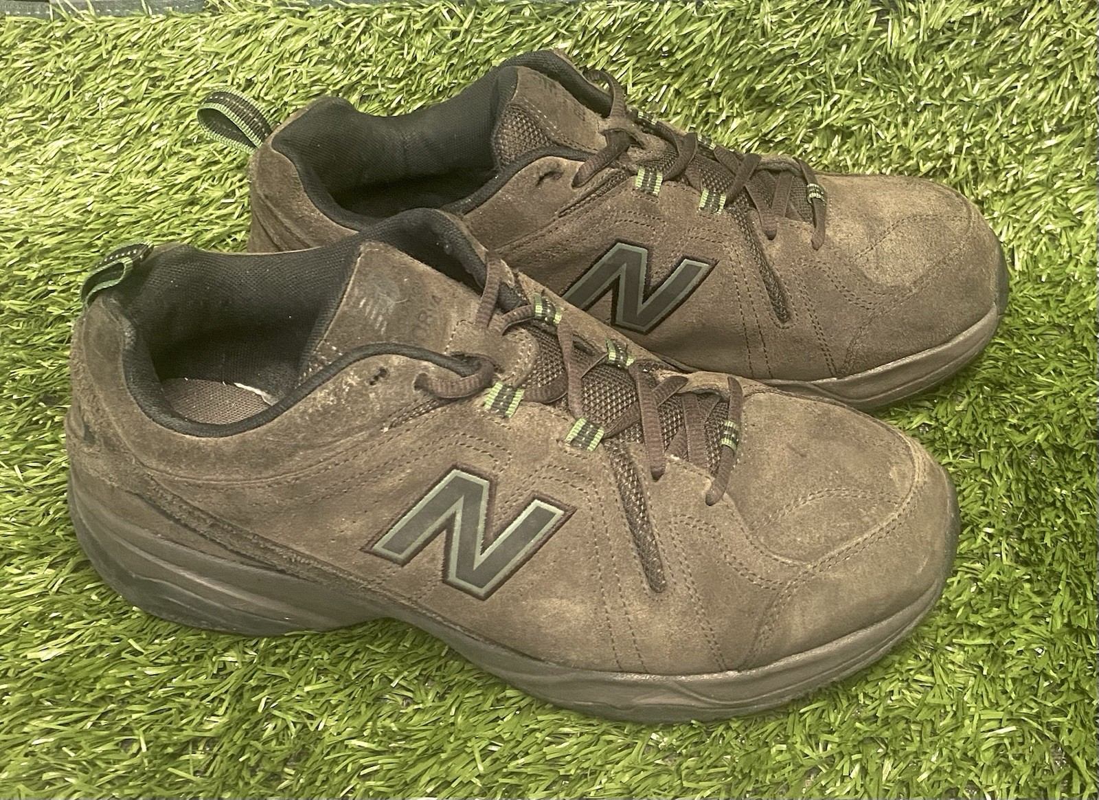 New Balance 608v4 Shoes Mens 12 4E Brown Walking Comfort Shoes MX608v4O Wide