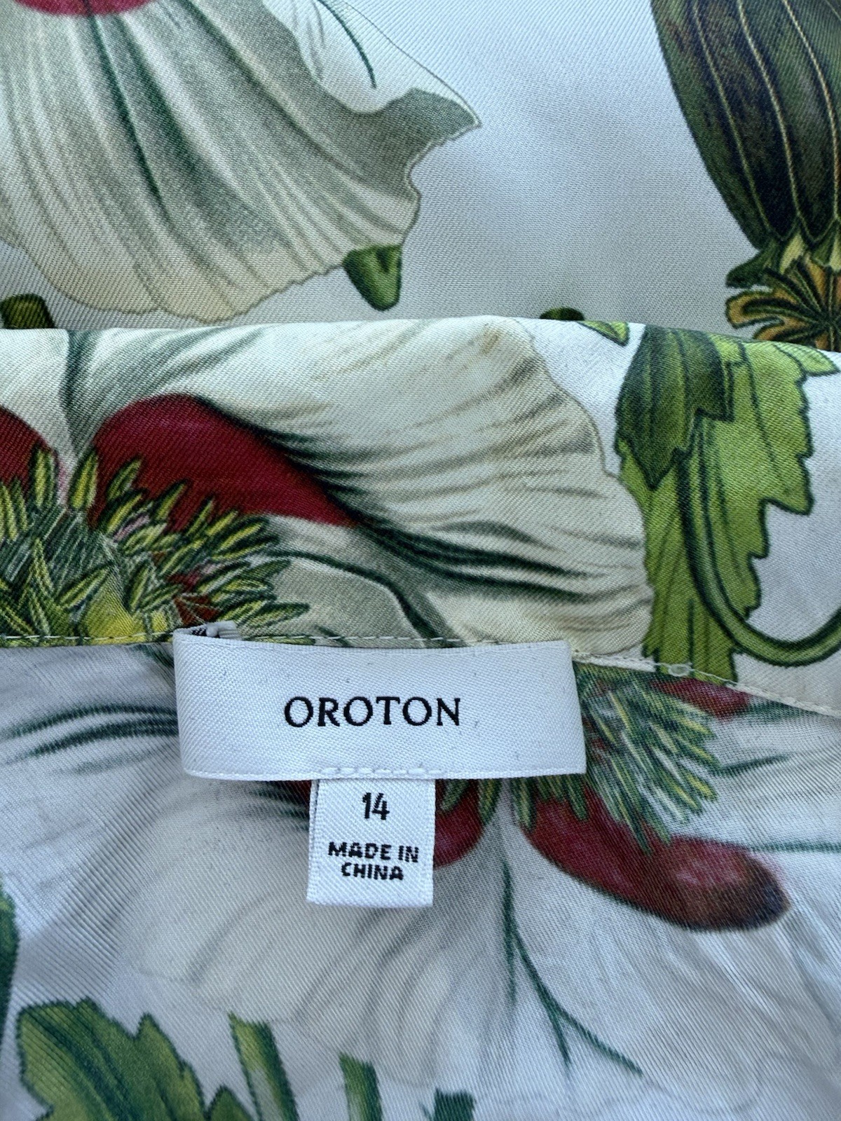 Oroton Garden Poppy Camp Shirt Size 12 AU / 8 US Silk Botanical Green