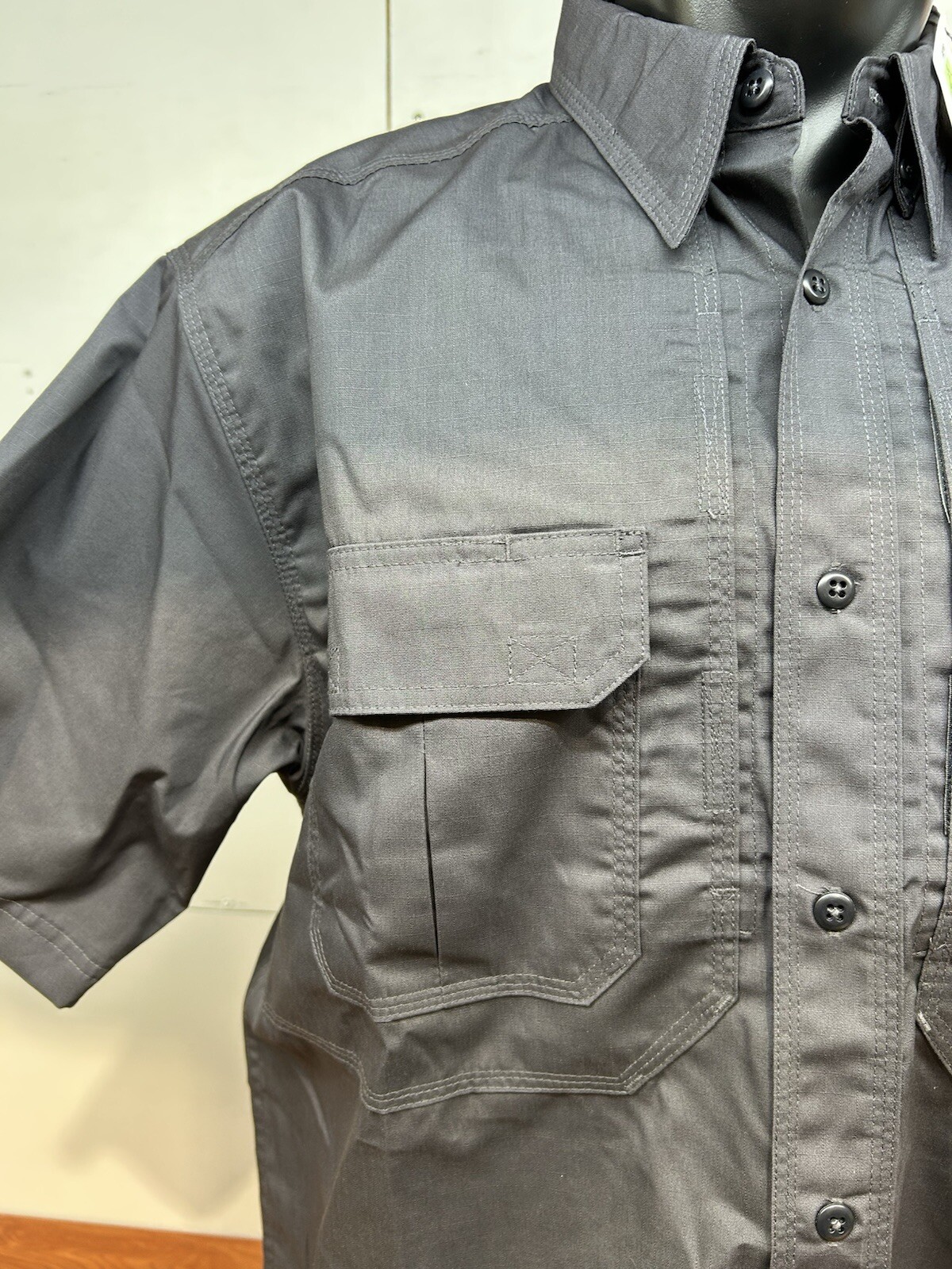 5.11 Tactical Taclite Pro Short-Sleeve Button Up Shirt, Style 71175, Sz M Medium