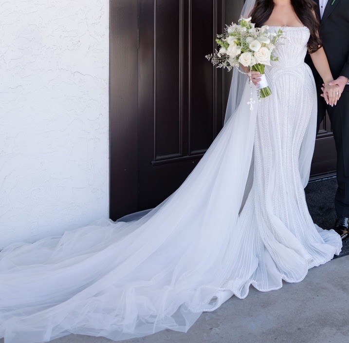 Leah da Gloria Drew White Strapless Sleeveless Beaded Mermaid Wedding Dress