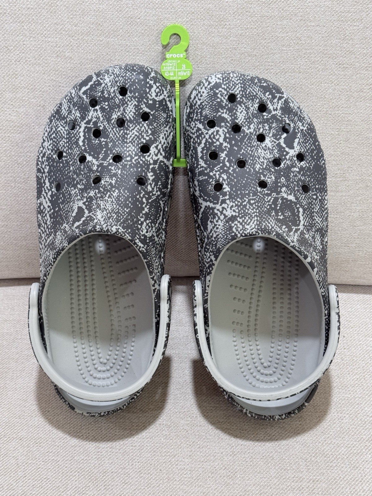 Unisex M8/W10 Clogs Crocs Classic Clog Seasonal Graphic Atmosphere/ Multi Snake