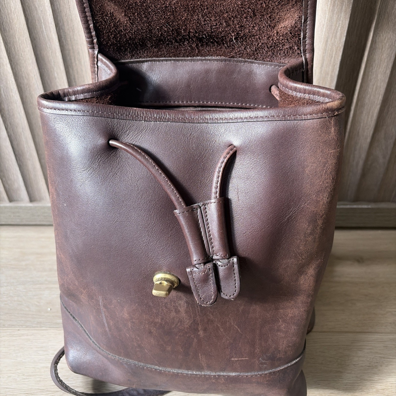 Vintage Coach USA Brown Leather Backpack Turnlock Drawstring Small Bag