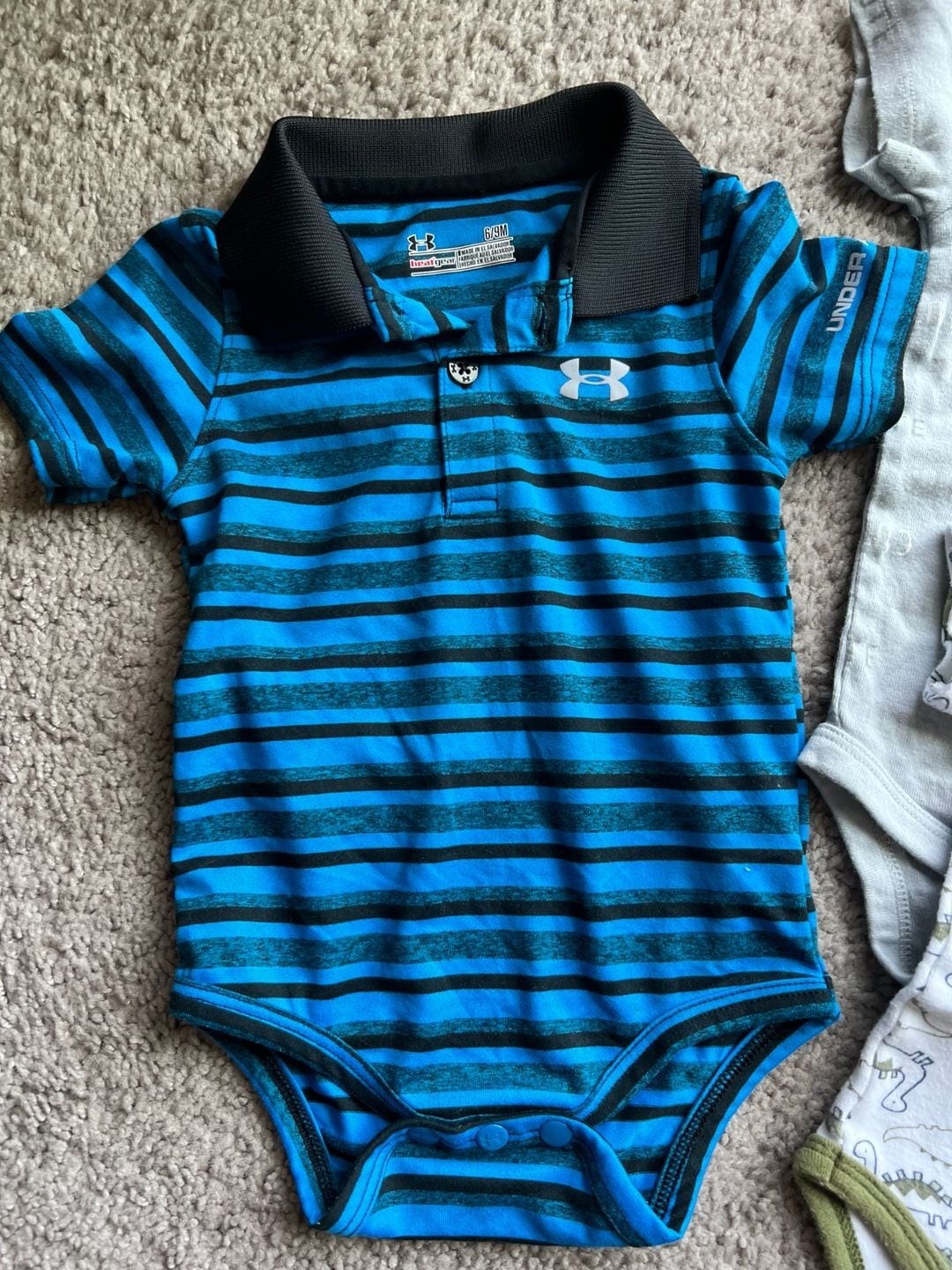 (#17) 5 Baby Bodysuits & Under Armour Polo and Gerber (Size 6-9M)